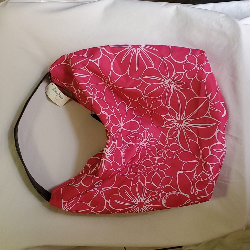 NWT Neiman Marcus 18x14 pink w/white floral zippered hobo shoulder tote bag